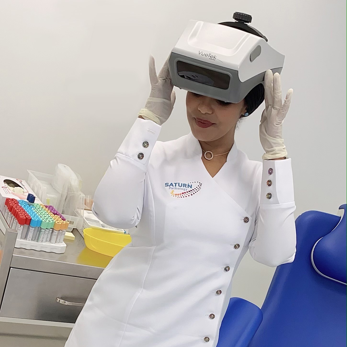 Saturn Pathology vein finding technology